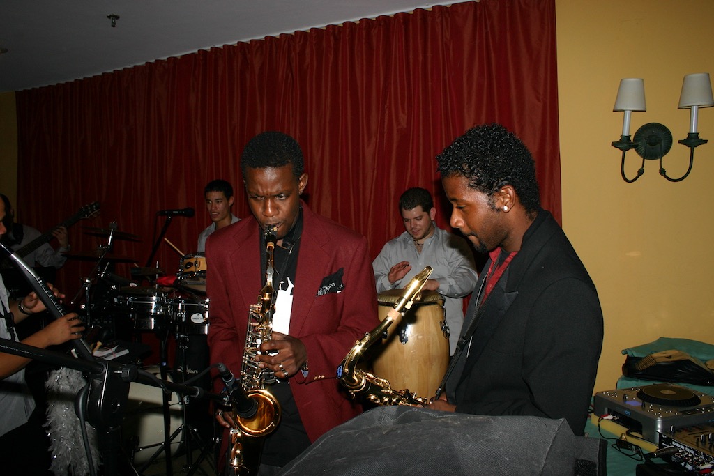 Jean on saxophones
